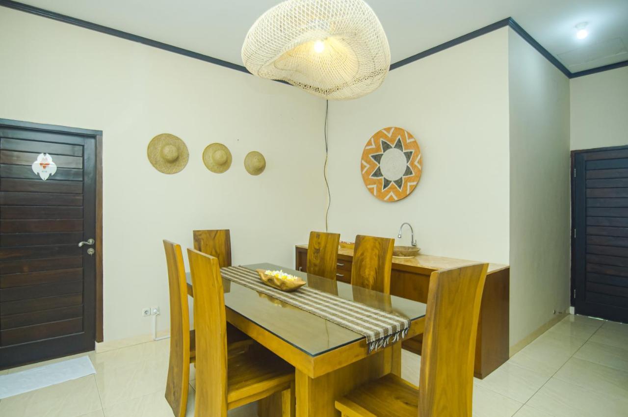 Gili View By Maza Villa Teluknarat Exterior photo